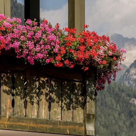 Suite Italy Pinzolo Due Giustino Kültér fotó