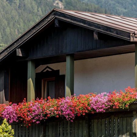 Suite Italy Pinzolo Due Giustino Kültér fotó