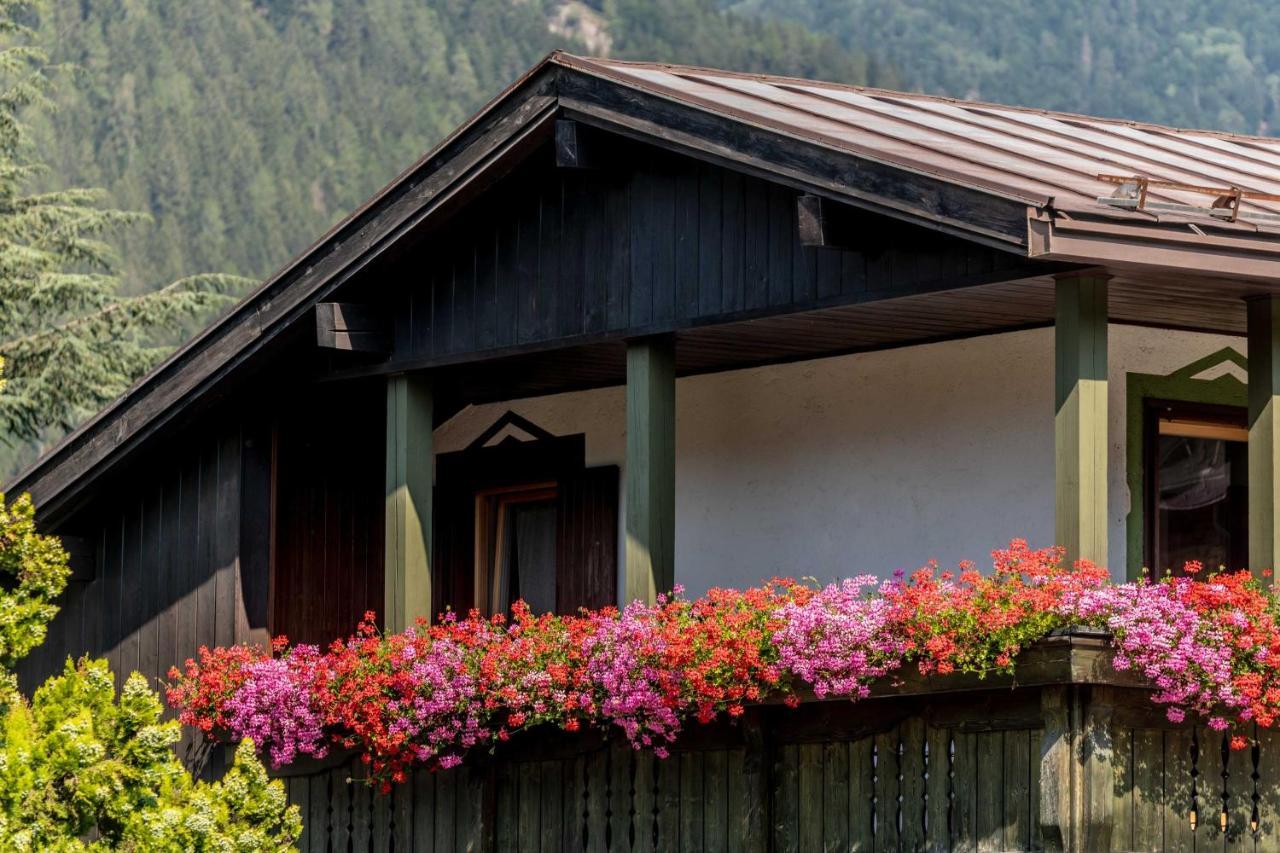 Suite Italy Pinzolo Due Giustino Kültér fotó